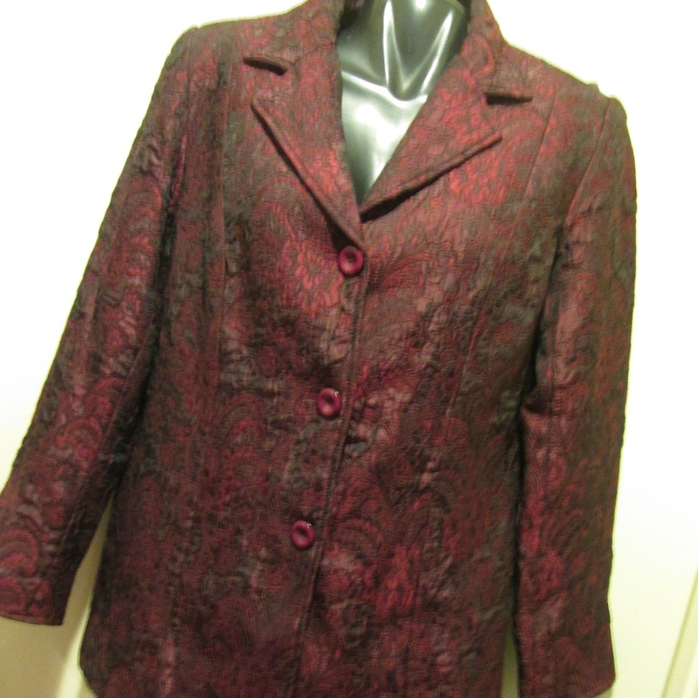 MAROON BROCADE COLDWATER CREEK BLAZER, SIZE MEDIUM